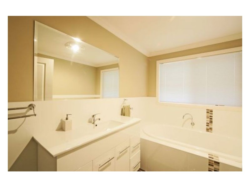 26  Bradley Dr, Harrington Park NSW 2567