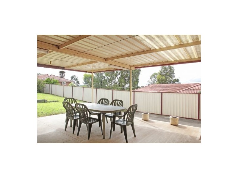 190 Welling Drive, Mount Annan NSW 2567