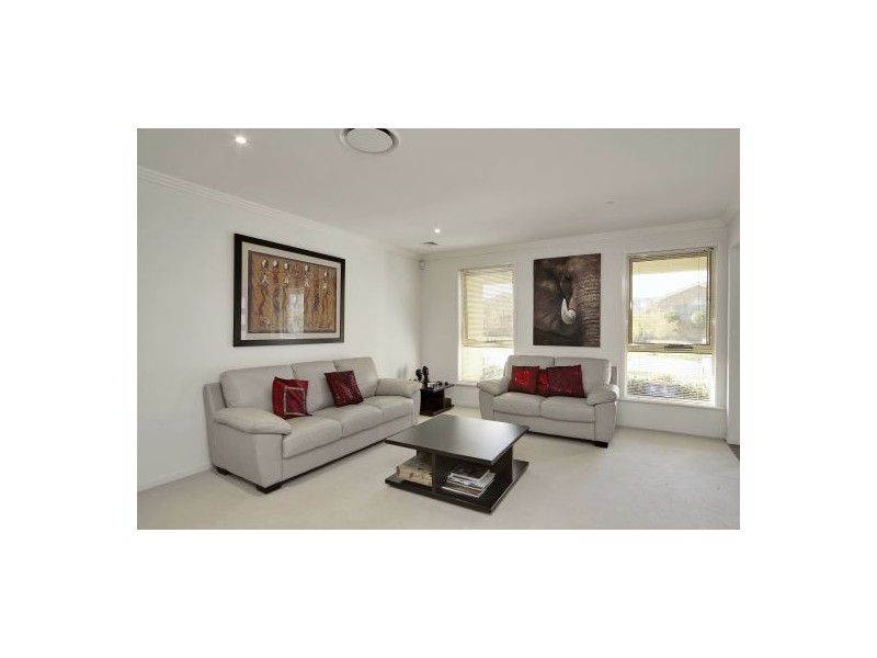 10 Thorn Ave, Harrington Park NSW 2567