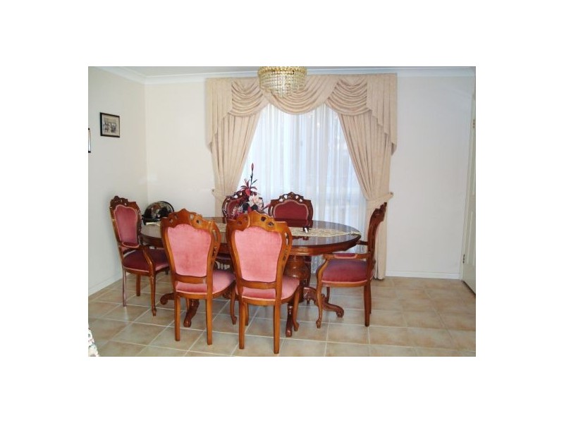 6 Fryer Street, Mount Annan NSW 2567