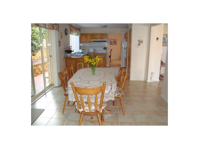 6 Fryer Street, Mount Annan NSW 2567