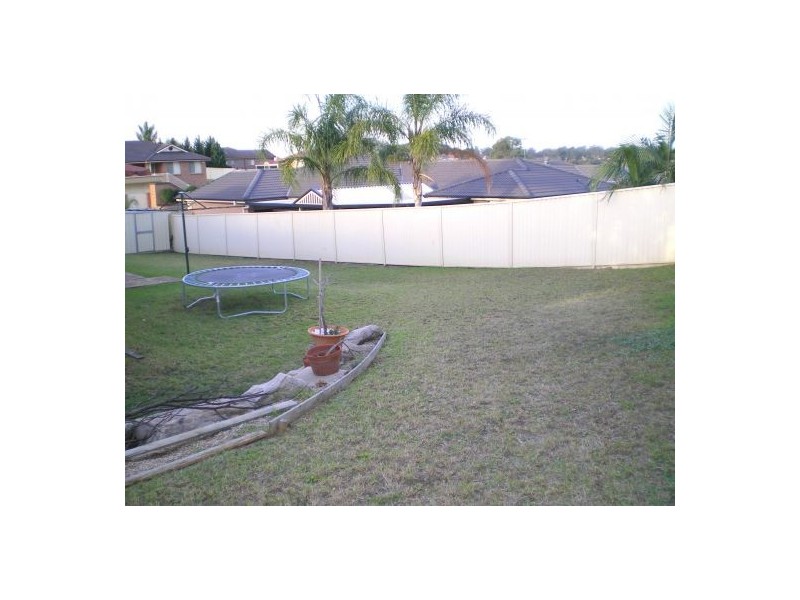 1 Tristania Place, Mount Annan NSW 2567