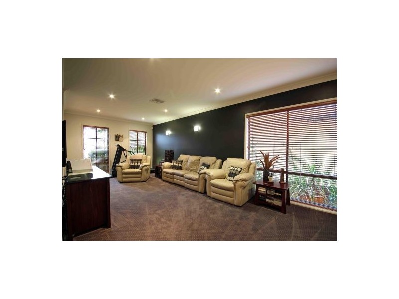 25 Hambledon Circuit, Harrington Park NSW 2567