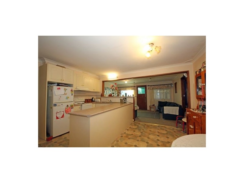 6 Canberra Crescent, Campbelltown NSW 2560