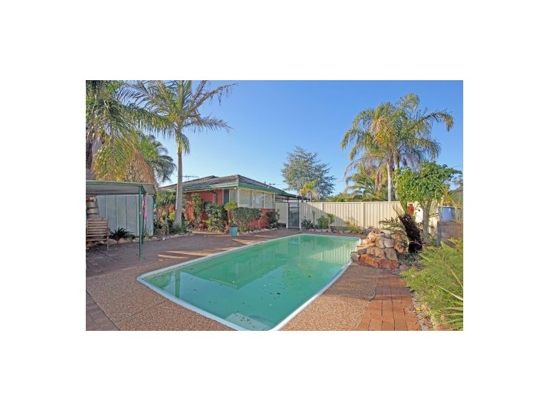 6 Canberra Crescent, Campbelltown NSW 2560