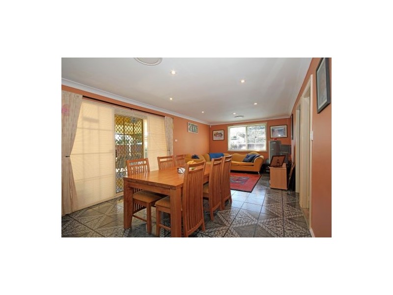 25 Sirius Circuit, Narellan NSW 2567