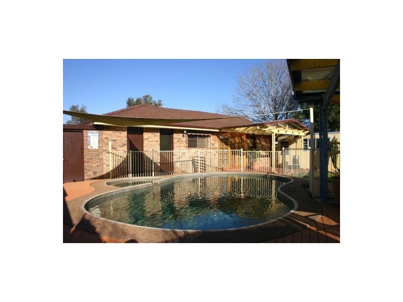 14 Cunningham Pl, Camden South NSW 2570