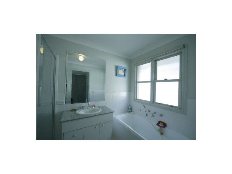 2 Wilmott Court, Camden Park NSW 2570