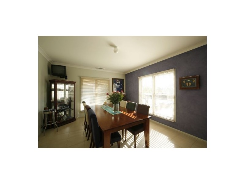 2 Wilmott Court, Camden Park NSW 2570