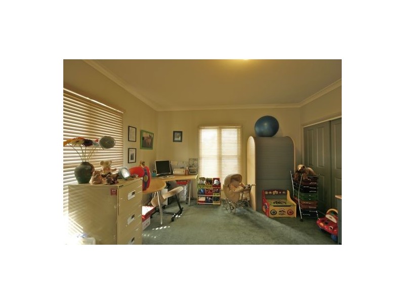 2 Wilmott Court, Camden Park NSW 2570