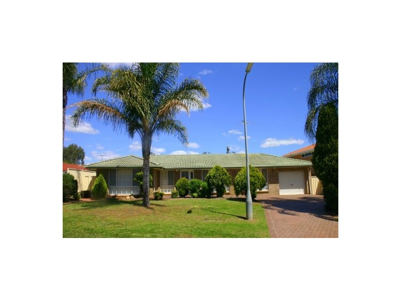 8 McEwan Circuit, Mount Annan NSW 2567