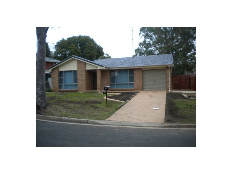5 Banks Place,, Camden South NSW 2570