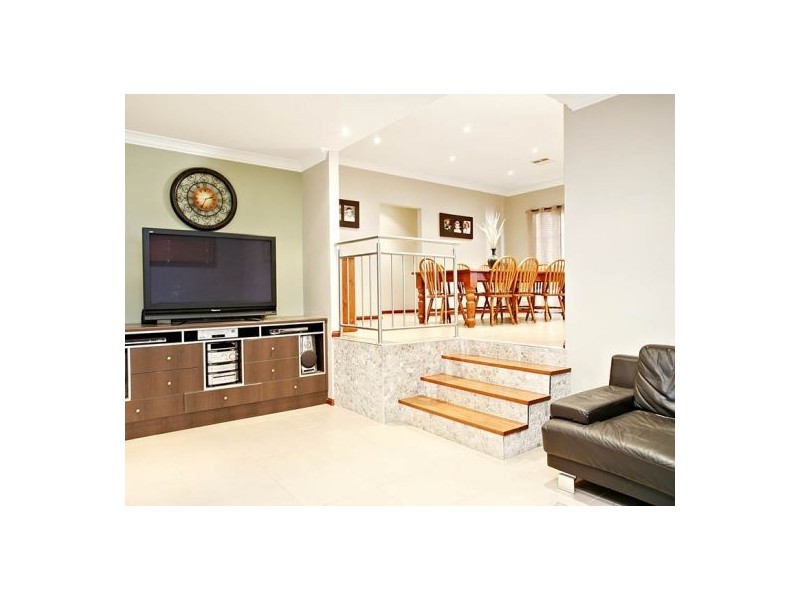 18 Harrison Ave, Harrington Park NSW 2567