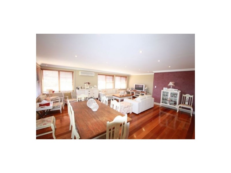 16 Hardwicke Street, The Oaks NSW 2570