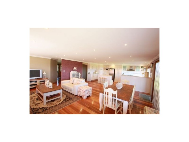 16 Hardwicke Street, The Oaks NSW 2570