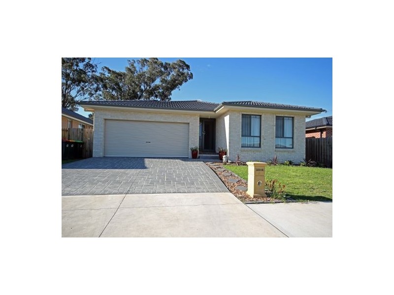 11 Ingham St, Spring Farm NSW 2570