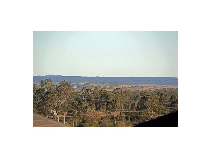 11 Ingham St, Spring Farm NSW 2570