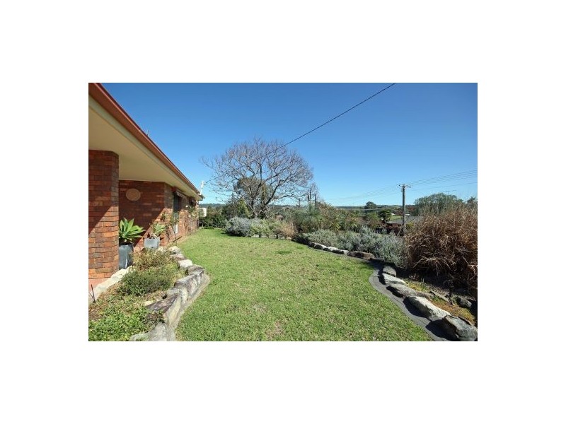 11 Peppercorn Ave, Mount Hunter NSW 2570