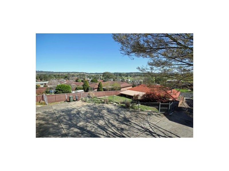 11 Peppercorn Ave, Mount Hunter NSW 2570