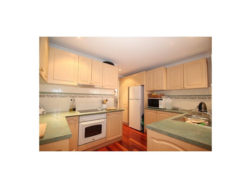 11 Peppercorn Ave, Mount Hunter NSW 2570