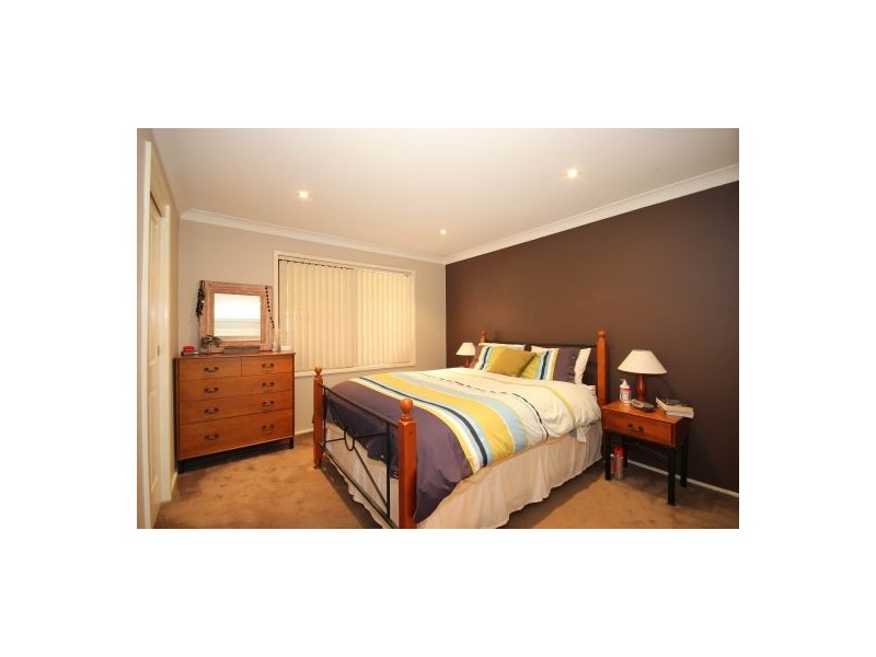 11 Peppercorn Ave, Mount Hunter NSW 2570