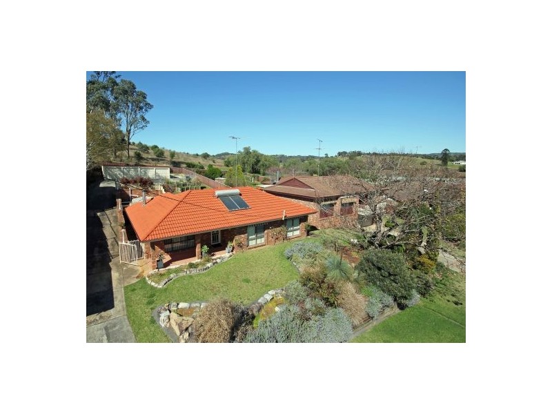 11 Peppercorn Ave, Mount Hunter NSW 2570