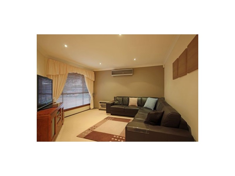 222 Welling Drive, Mount Annan NSW 2567