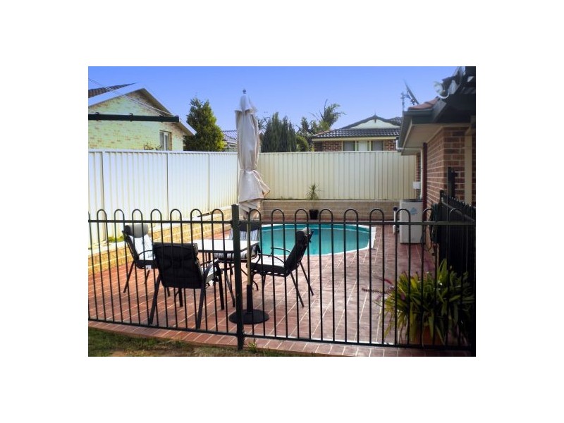34 Throsby Dr, Narellan NSW 2567