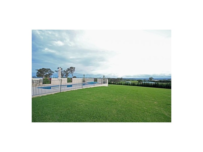 887 Mt Hercules Road, Razorback NSW 2571
