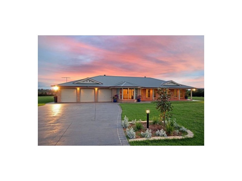 887 Mt Hercules Road, Razorback NSW 2571