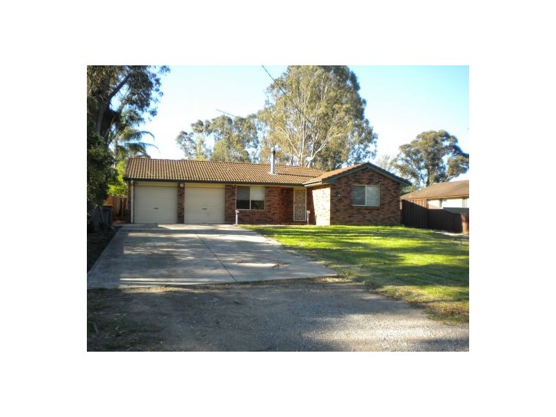 14 Jenkins Street, Douglas Park NSW 2569