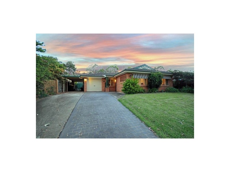 31 Dunbar Place, Mount Annan NSW 2567