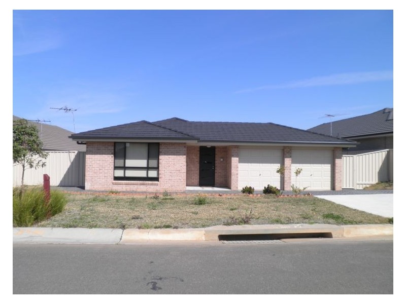 17 Red Ash Ave, Mount Annan NSW 2567