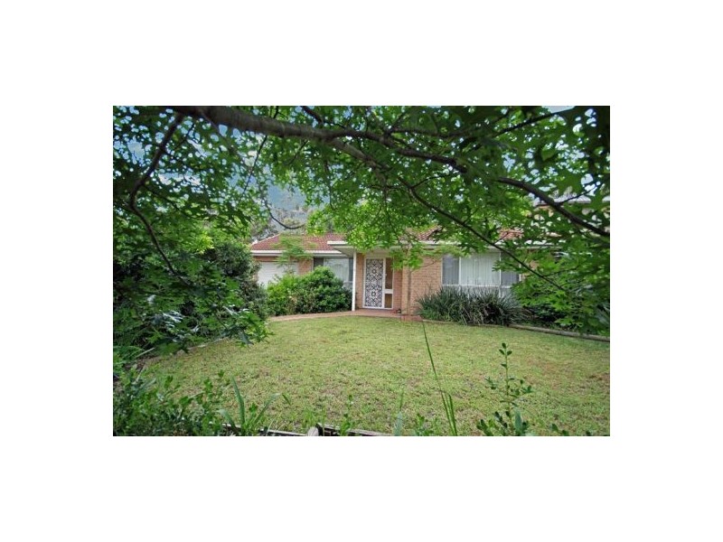 8 Hines Place, Mount Annan NSW 2567