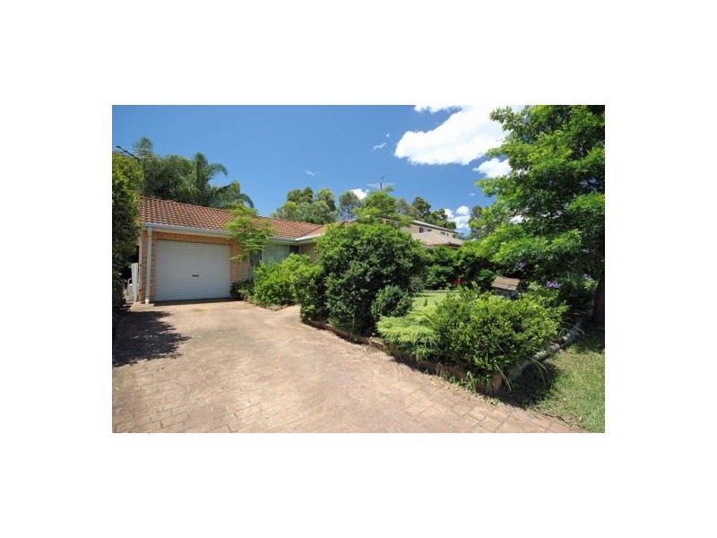 8 Hines Place, Mount Annan NSW 2567