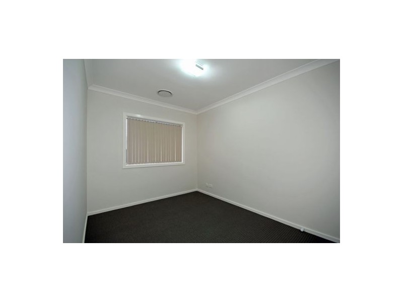 7 Dewpoint Drive, Spring Farm NSW 2570