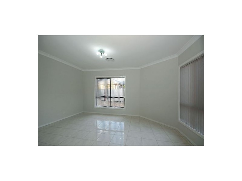 7 Dewpoint Drive, Spring Farm NSW 2570