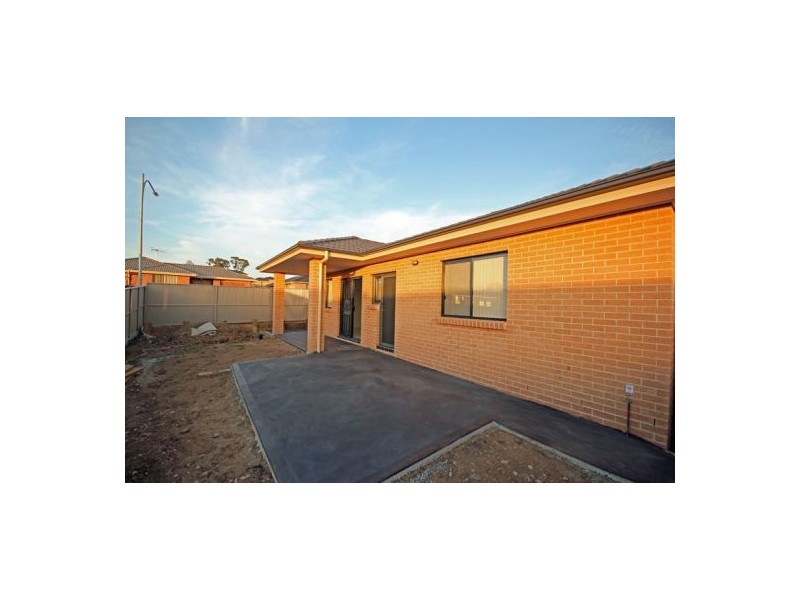 25 Montazah Street, Spring Farm NSW 2570