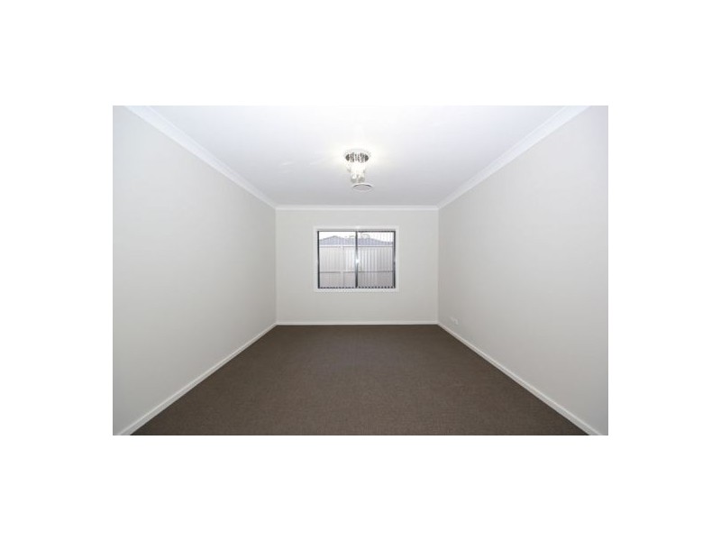 25 Montazah Street, Spring Farm NSW 2570