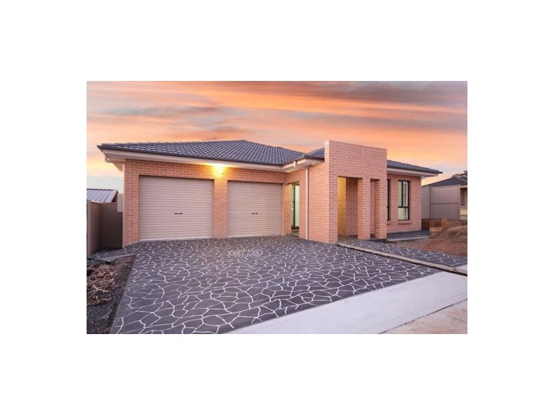 25 Montazah Street, Spring Farm NSW 2570