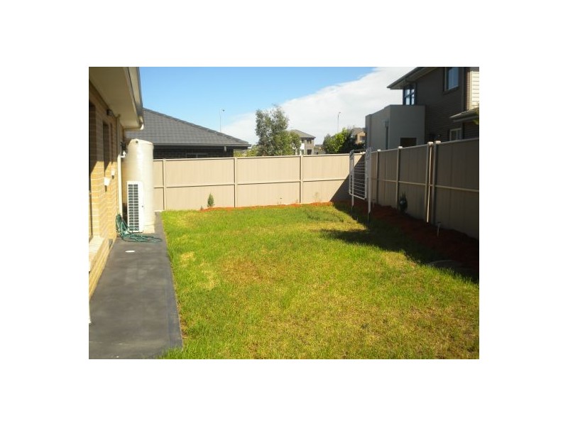 7 Dewpoint Drive,, Spring Farm NSW 2570