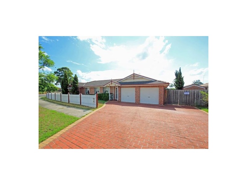 1 Glenfield Drive, Currans Hill NSW 2567