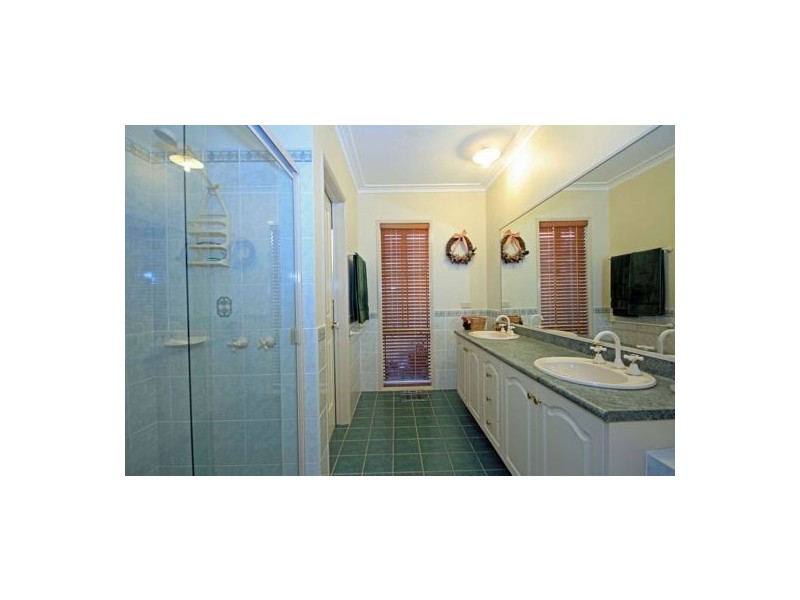 8 Kinnear Street, Harrington Park NSW 2567