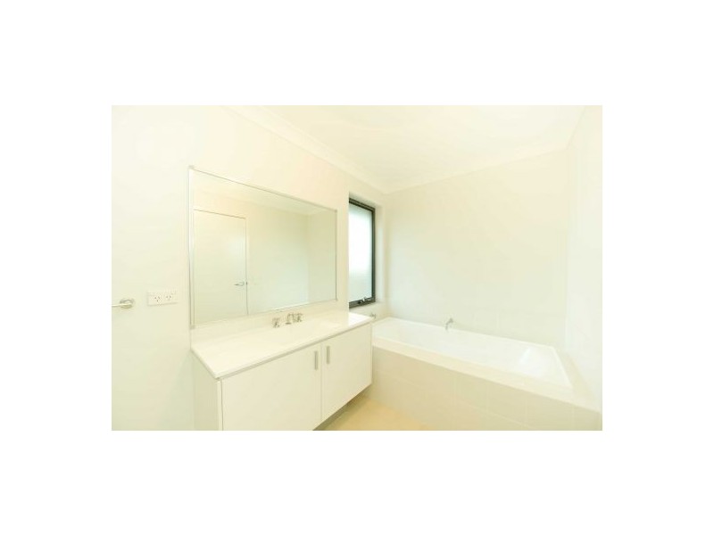 19 Maran Street, Spring Farm NSW 2570