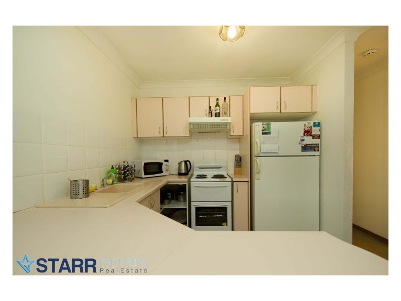 2 Moore Place, Currans Hill NSW 2567