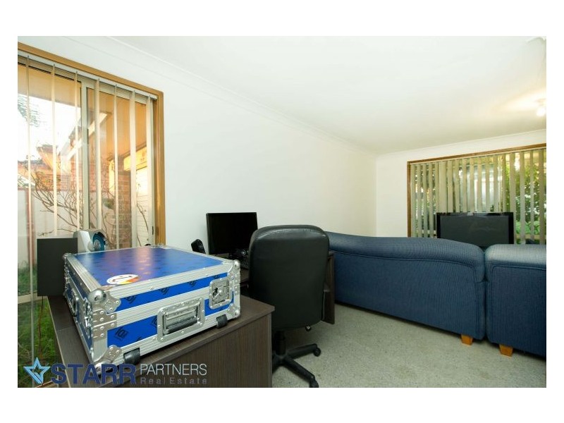 2 Moore Place, Currans Hill NSW 2567