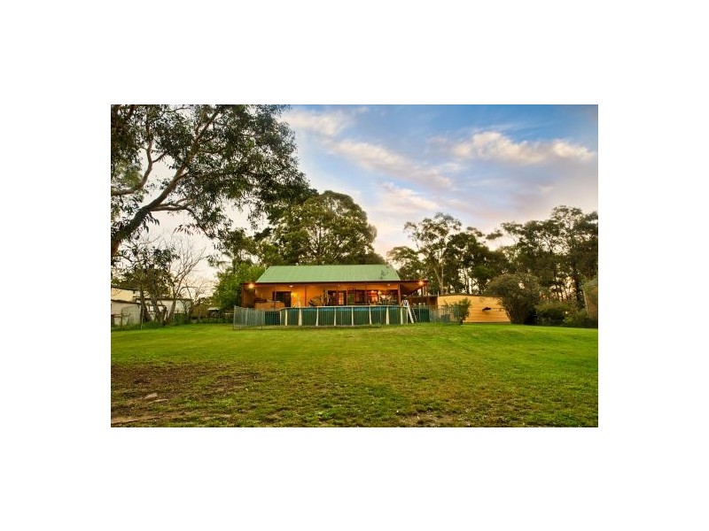 15 Mitchell Place, Douglas Park NSW 2569