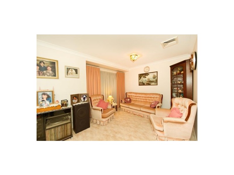 3 Cormo Close, Elderslie NSW 2570