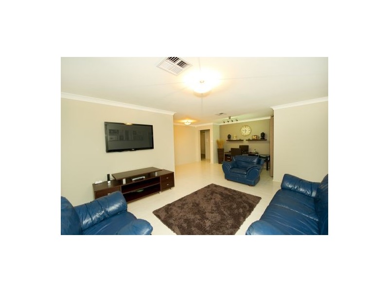 21 Langshan Street, Spring Farm NSW 2570
