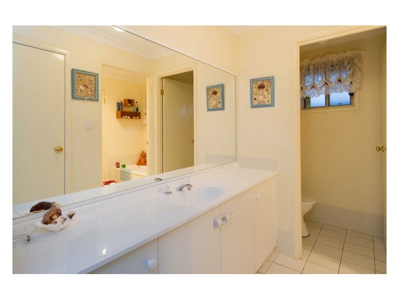 24 Stockman Rd, Currans Hill NSW 2567